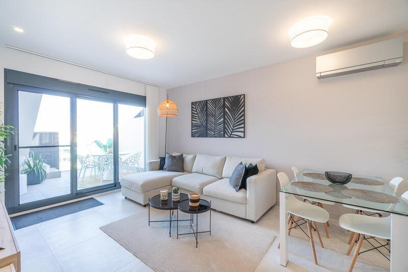 2 bedroom Apartment for sale