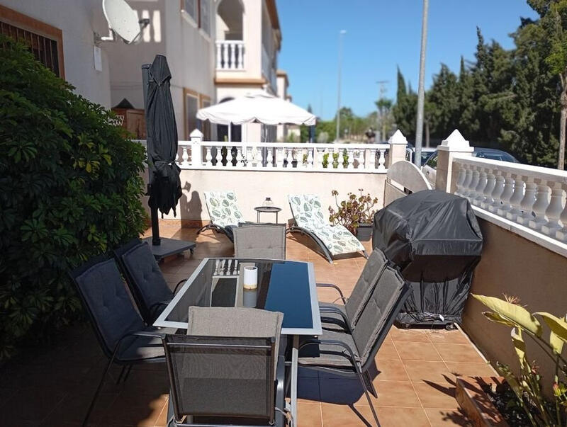 2 bedroom Apartment for sale in Daya Vieja, Alicante