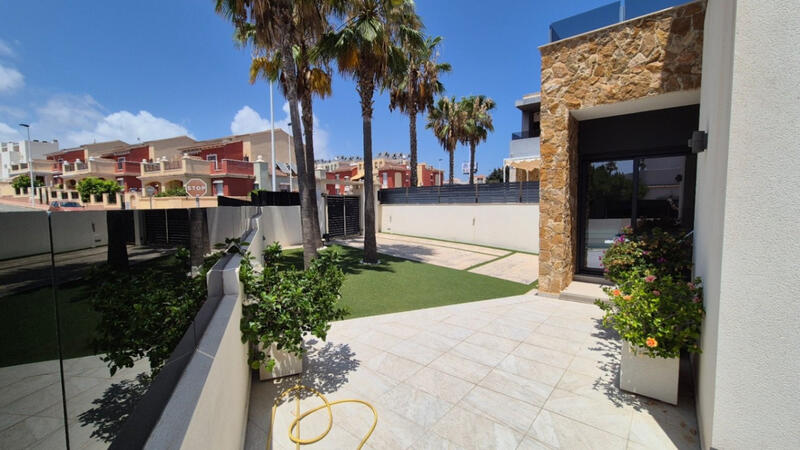 4 bedroom Villa for sale 4 bedroom Villa for sale