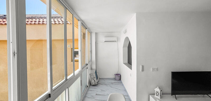 1 bedroom Apartment for sale