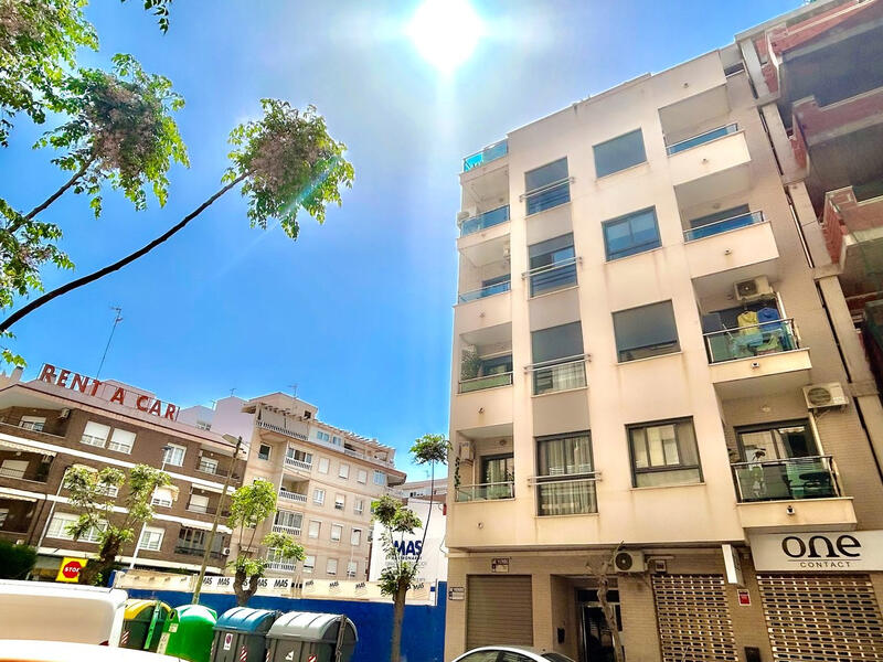 2 спальная комната квартира продается в Torrevieja, Alicante