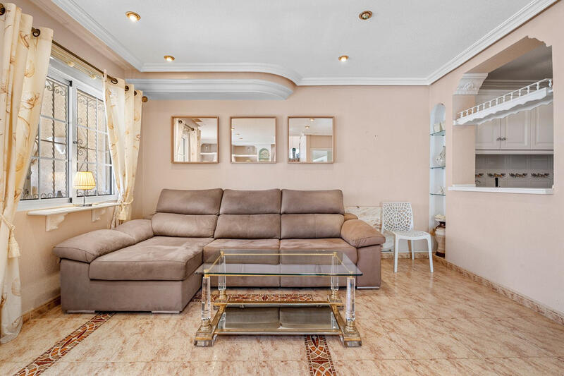 3 спальная комната дуплекс продается