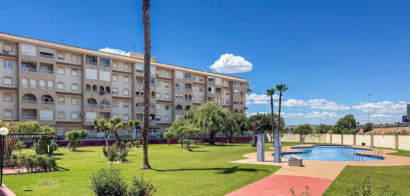 2 спальная комната квартира продается в Torrevieja, Alicante