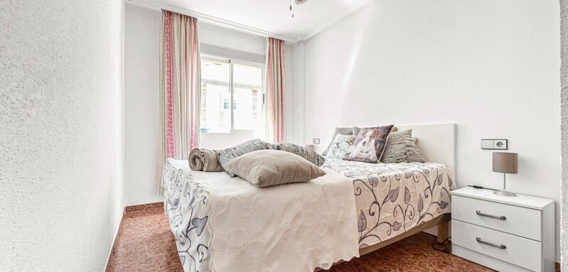 2 спальная комната квартира продается в Torrevieja, Alicante