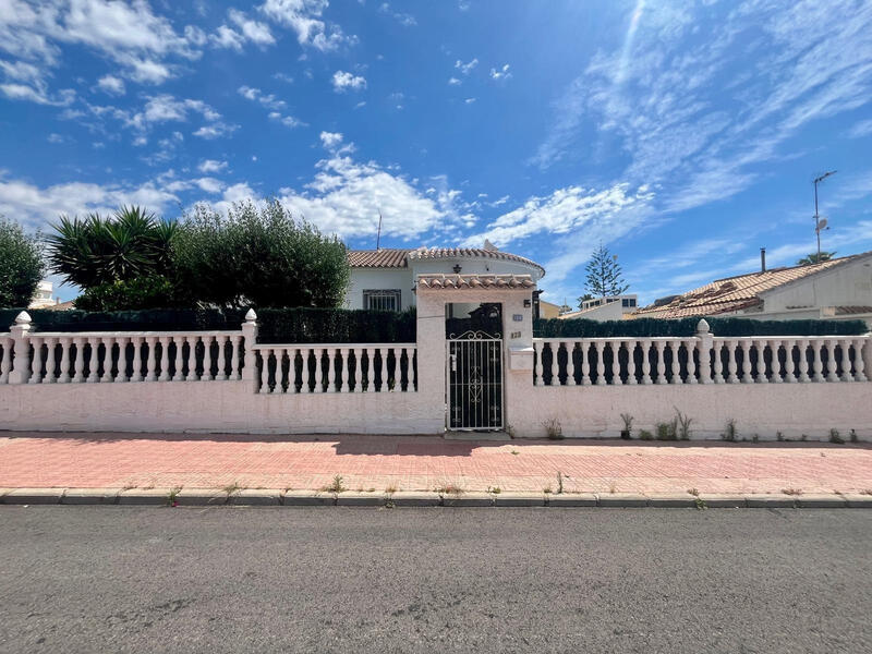 3 slaapkamer Villa Te koop 3 slaapkamer Villa Te koop