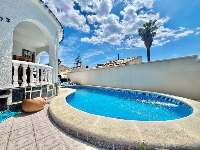 3 slaapkamer Villa Te koop 3 slaapkamer Villa Te koop