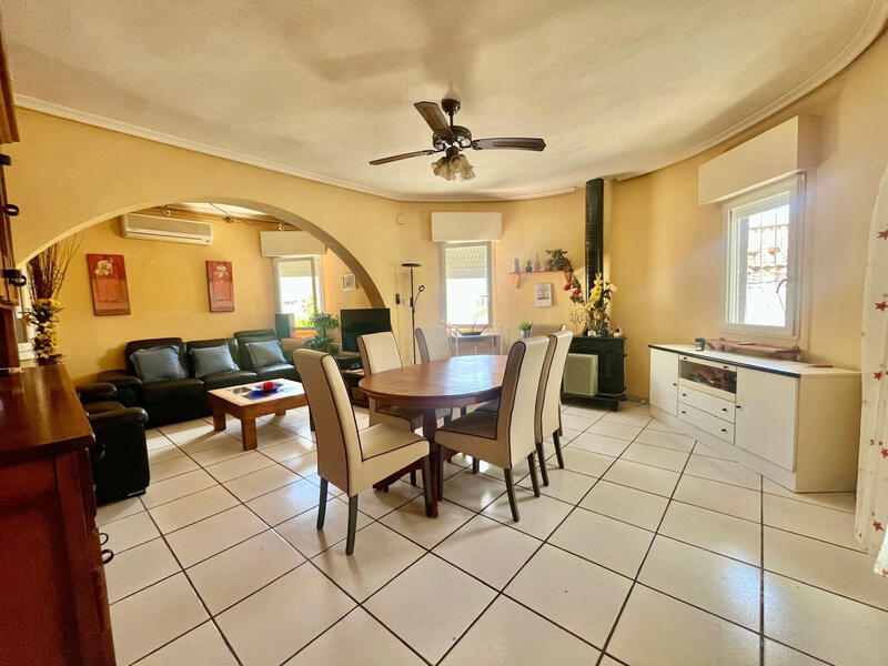 3 slaapkamer Villa Te koop 3 slaapkamer Villa Te koop