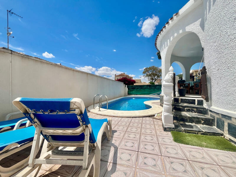 3 slaapkamer Villa Te koop 3 slaapkamer Villa Te koop
