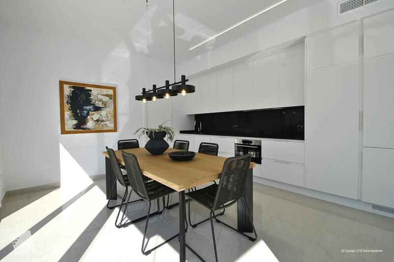 4 Cuarto Villa en venta