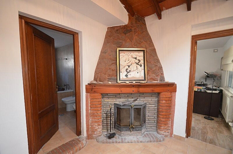4 bedroom Country House for sale 4 bedroom Country House for sale