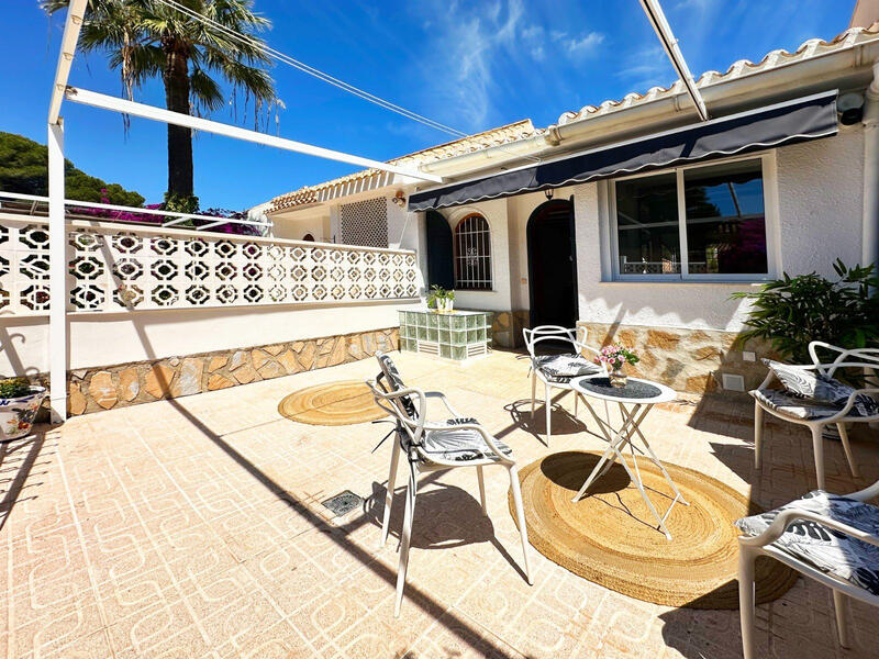 Gezinswoning Te koop in Orihuela Costa, Alicante