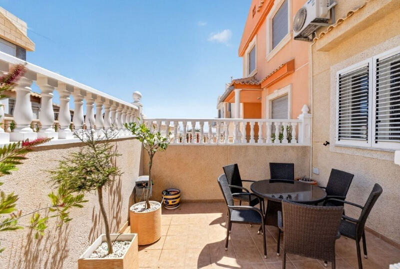 3 bedroom Townhouse for sale 3 bedroom Townhouse for sale