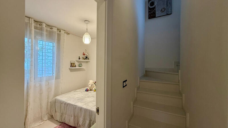 3 Schlafzimmer Stadthaus zu verkaufen 3 Schlafzimmer Stadthaus zu verkaufen