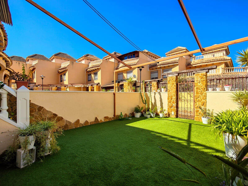 3 bedroom Townhouse for sale