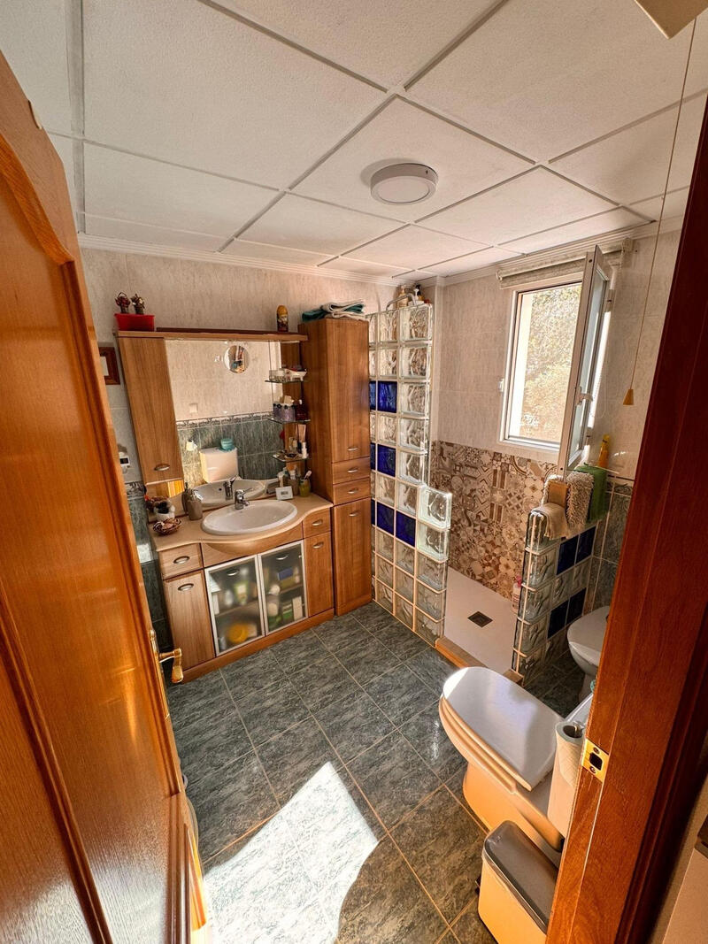 4 Schlafzimmer Villa zu verkaufen 4 Schlafzimmer Villa zu verkaufen