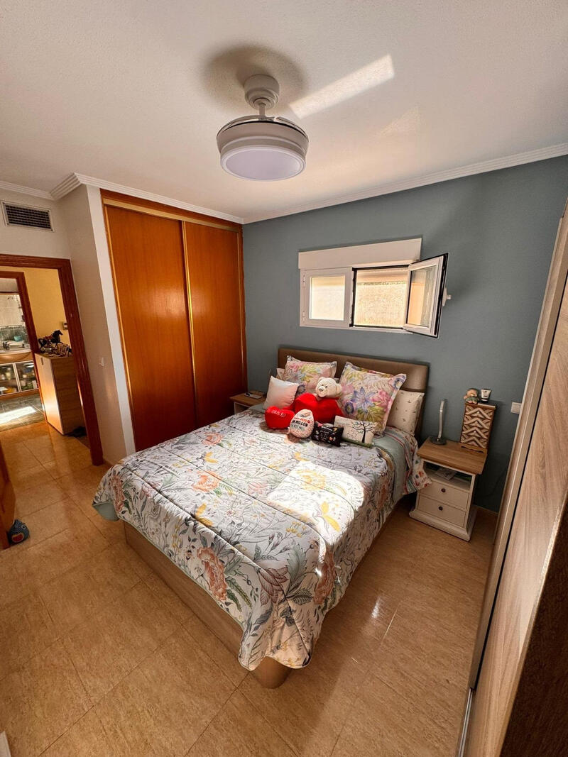 4 Schlafzimmer Villa zu verkaufen 4 Schlafzimmer Villa zu verkaufen
