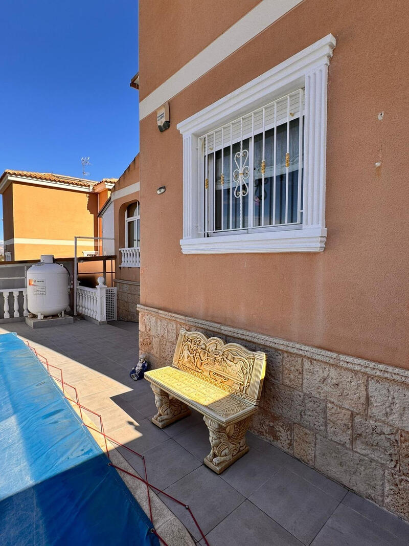 4 Schlafzimmer Villa zu verkaufen 4 Schlafzimmer Villa zu verkaufen