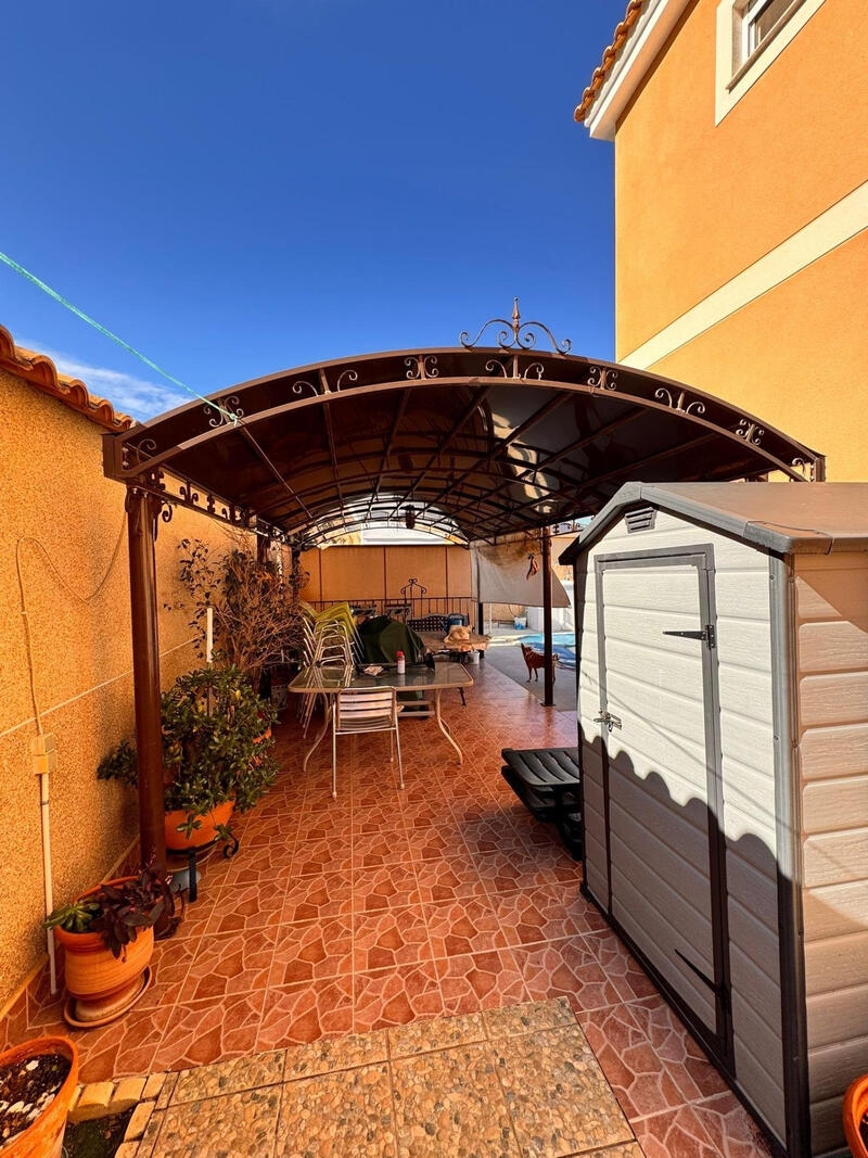 4 Schlafzimmer Villa zu verkaufen 4 Schlafzimmer Villa zu verkaufen