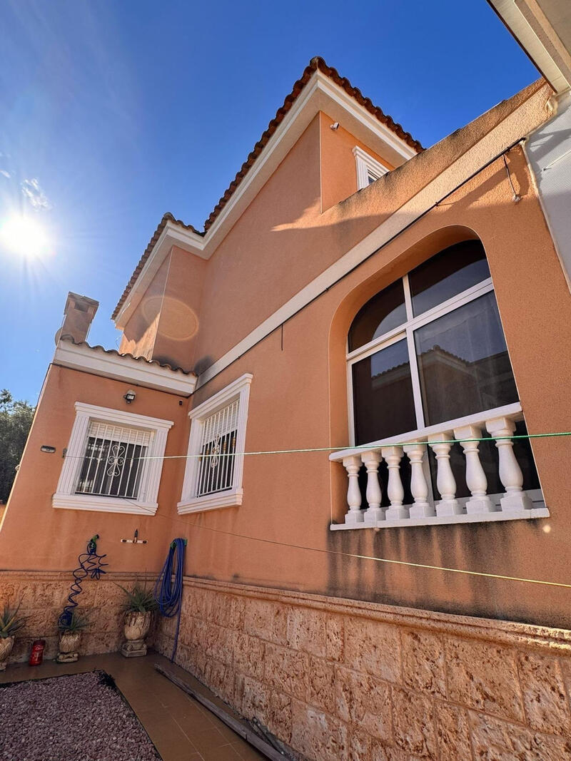 4 Schlafzimmer Villa zu verkaufen 4 Schlafzimmer Villa zu verkaufen