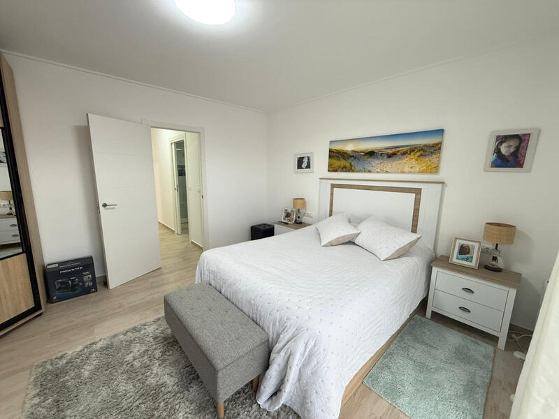 2 Schlafzimmer Stadthaus zu verkaufen