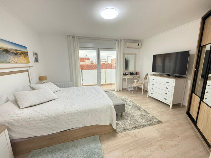 2 Schlafzimmer Stadthaus zu verkaufen