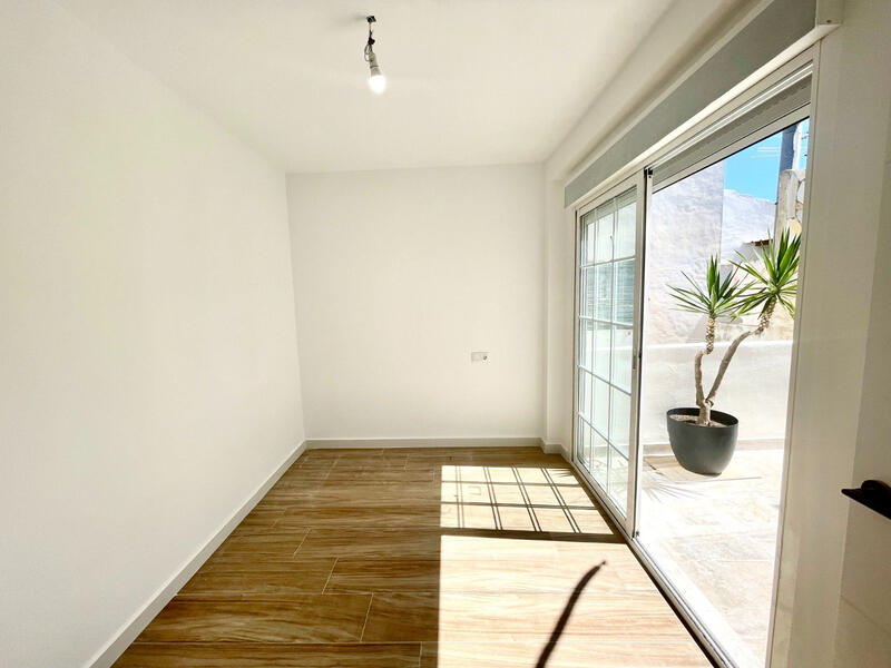 3 bedroom Townhouse for sale
