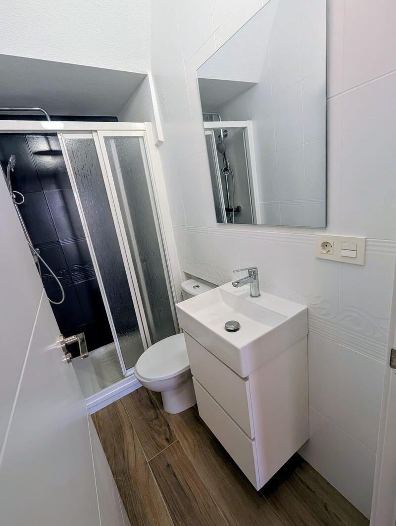 3 Schlafzimmer Villa zu verkaufen 3 Schlafzimmer Villa zu verkaufen