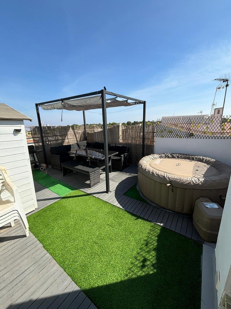 Villa for sale in Torrevieja, Alicante