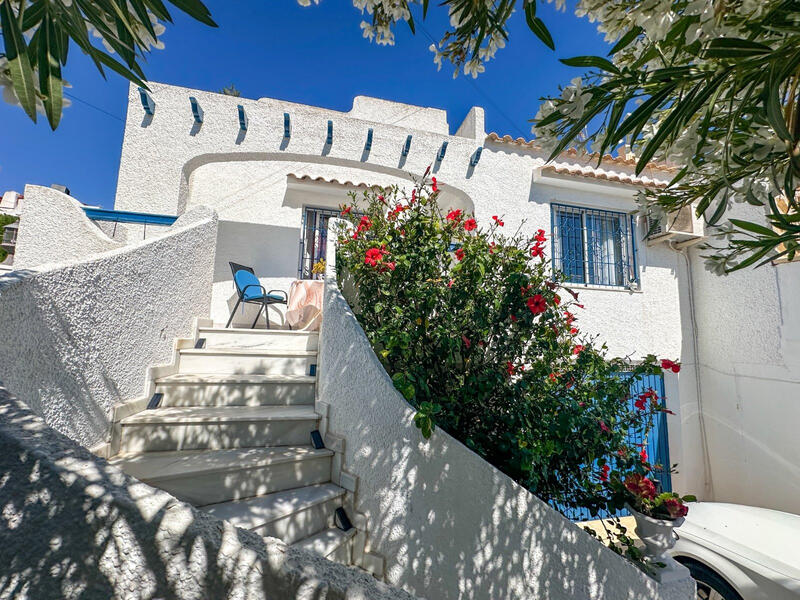 Townhouse for sale in Torrevieja, Alicante