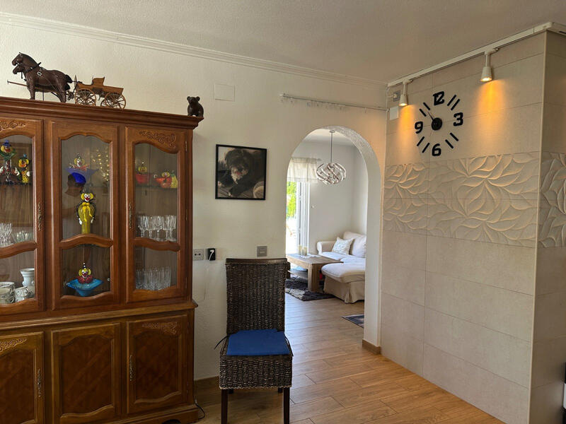 2 bedroom Townhouse for sale