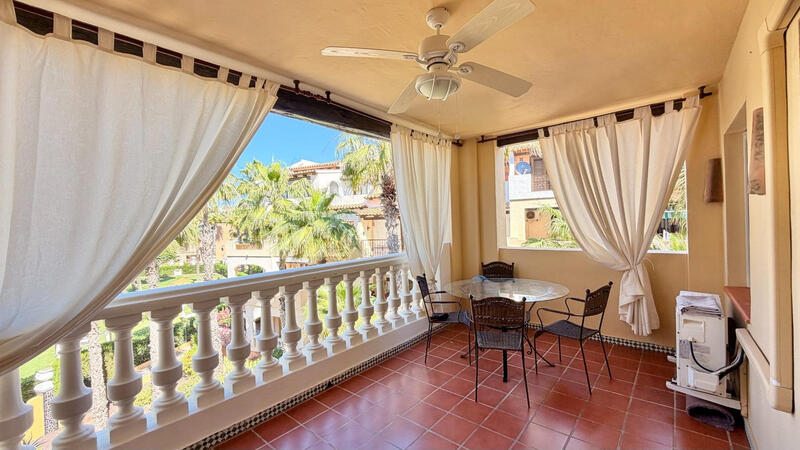 квартира продается в Torrevieja, Alicante