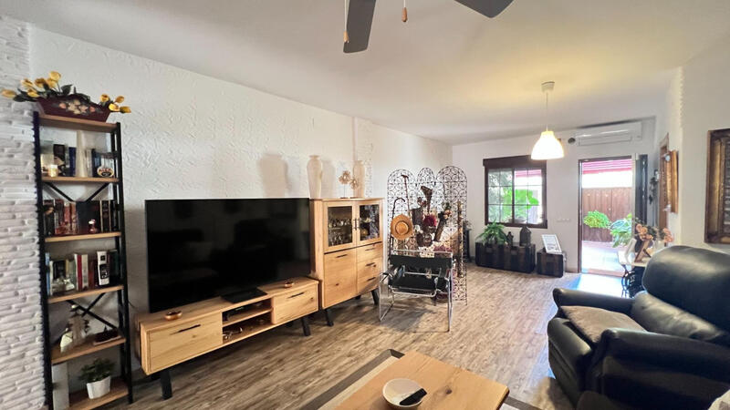3 Schlafzimmer Stadthaus zu verkaufen
