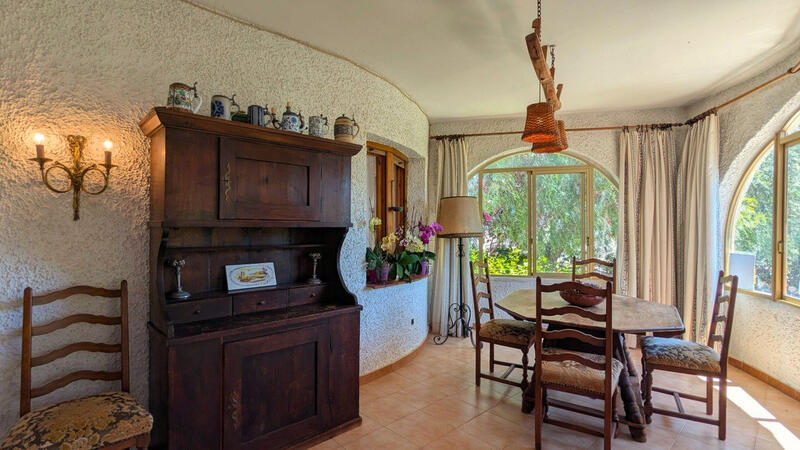 4 Schlafzimmer Villa zu verkaufen 4 Schlafzimmer Villa zu verkaufen