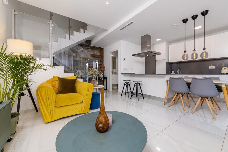 3 bedroom Townhouse for sale