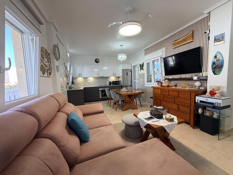 3 bedroom Townhouse for sale