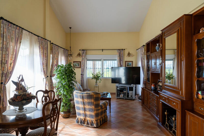 5 bedroom Country House for sale 5 bedroom Country House for sale
