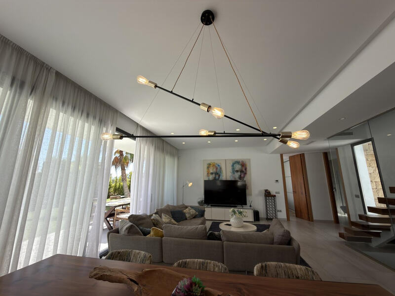 4 bedroom Villa for sale 4 bedroom Villa for sale