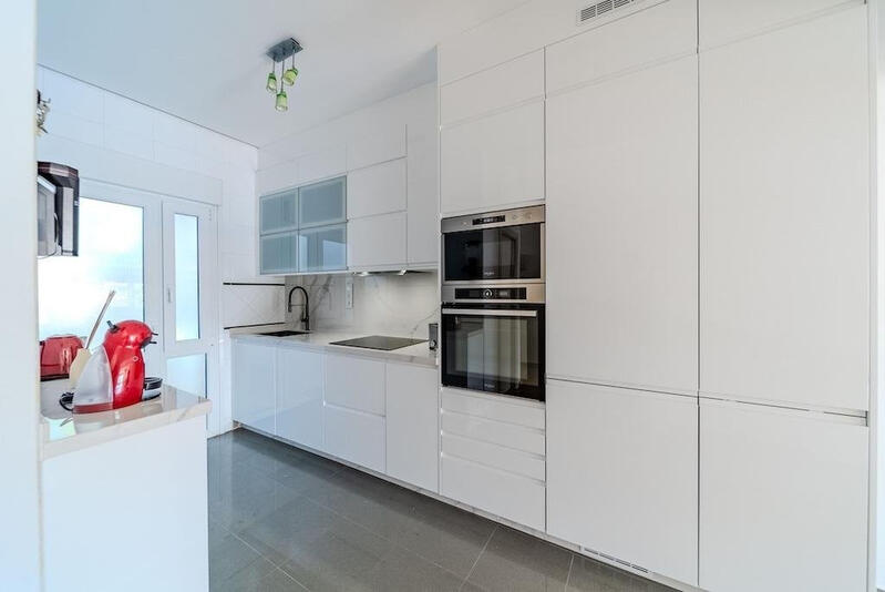3 bedroom Townhouse for sale