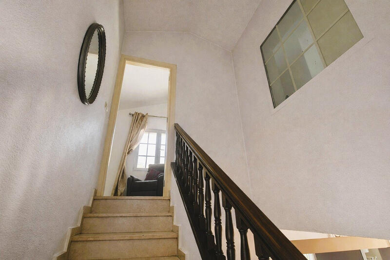 4 bedroom Townhouse for sale