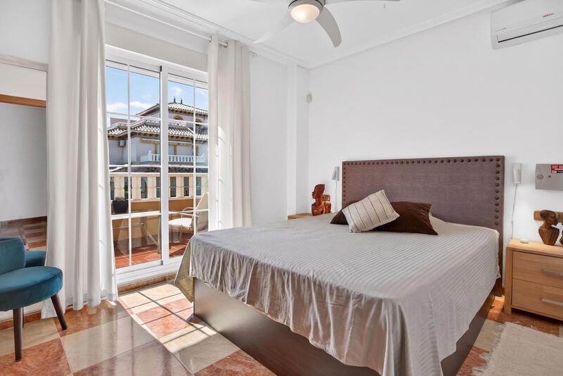 2 slaapkamer Villa Te koop 2 slaapkamer Villa Te koop