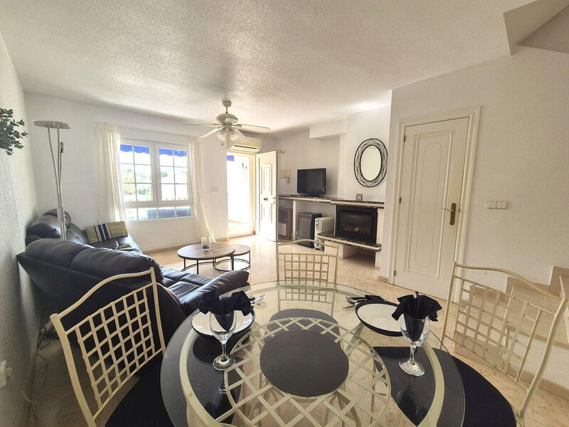 2 bedroom Townhouse for sale 2 bedroom Townhouse for sale