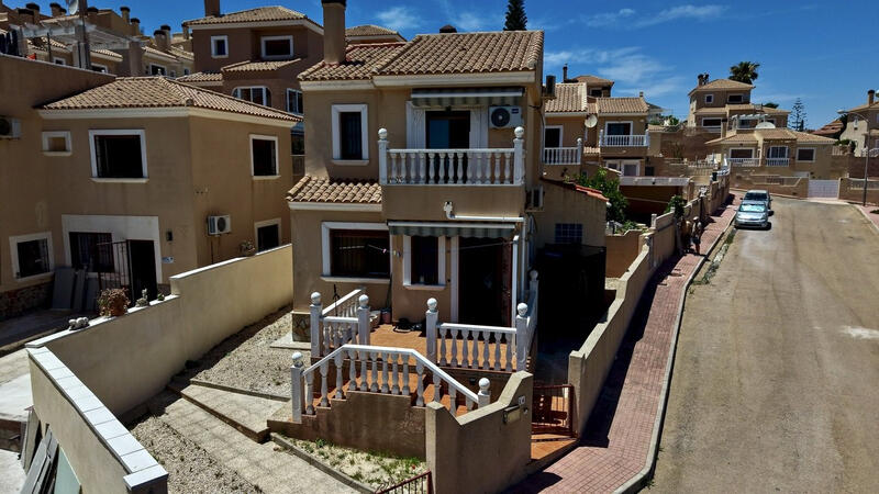 Villa til salg i Blue Lagoon, Alicante