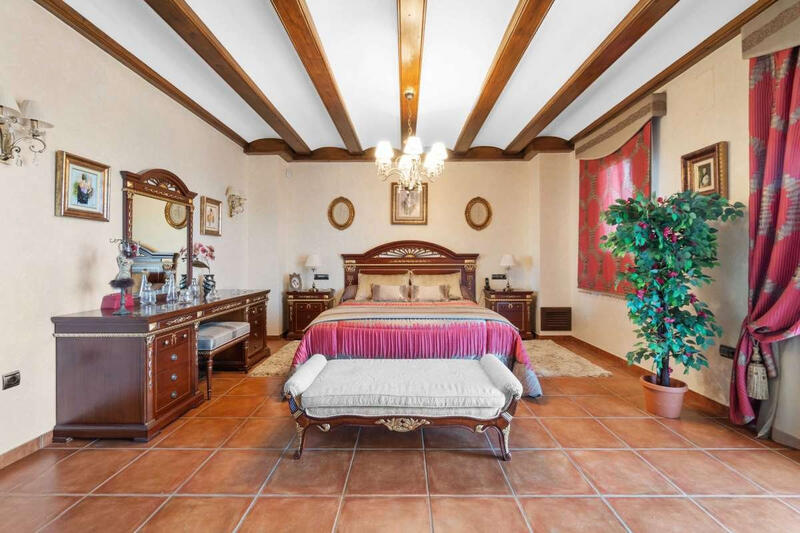 4 Schlafzimmer Villa zu verkaufen