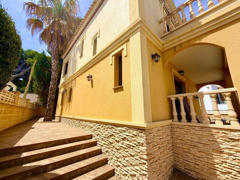 3 bedroom Villa for sale