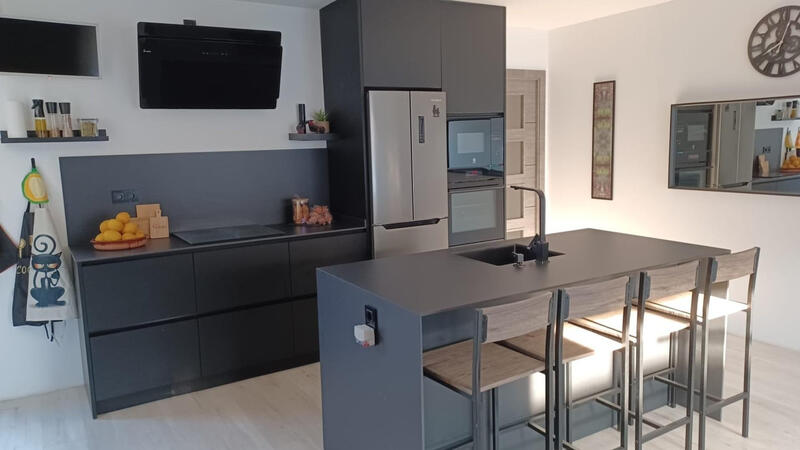 3 bedroom Apartment for sale