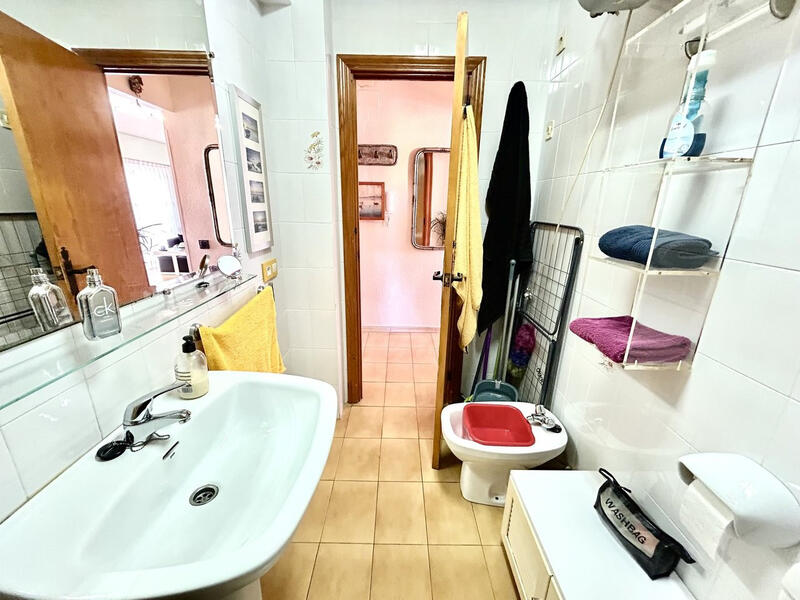 1 slaapkamer Appartement Te koop 1 slaapkamer Appartement Te koop