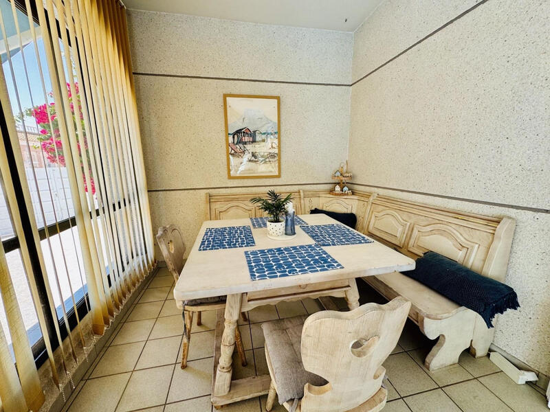 2 slaapkamer Villa Te koop 2 slaapkamer Villa Te koop