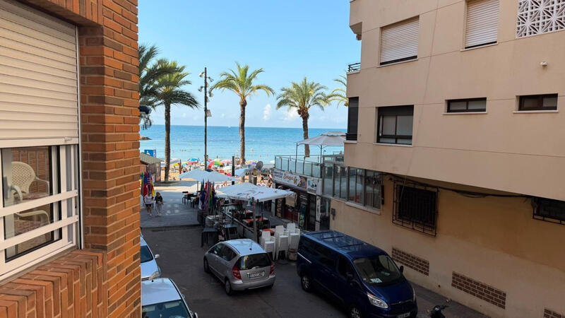 квартира продается в Torrevieja, Alicante