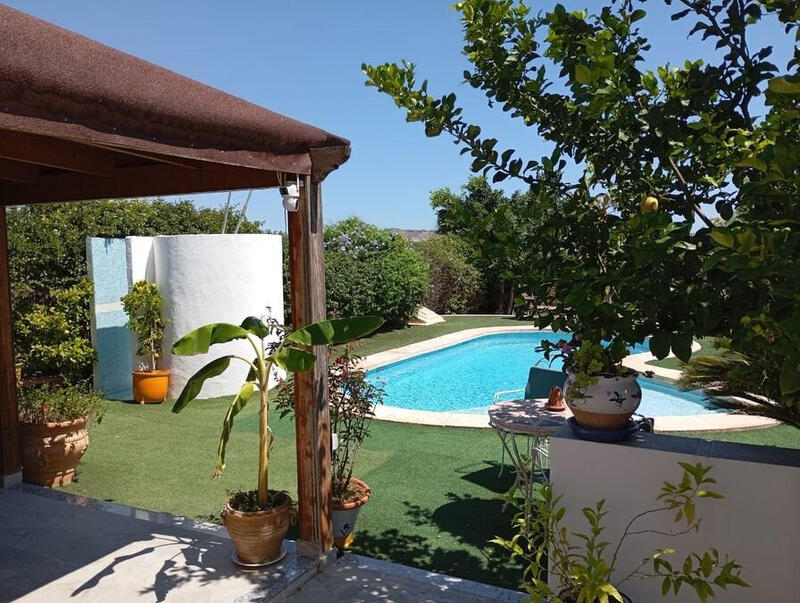 4 bedroom Country House for sale 4 bedroom Country House for sale