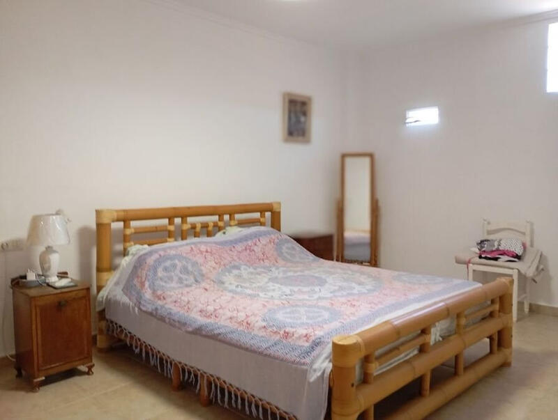 4 bedroom Country House for sale 4 bedroom Country House for sale